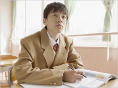 睡眠不足の高校生は太りやすい