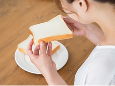 朝食を食べない高校生は試験の成績が悪い？